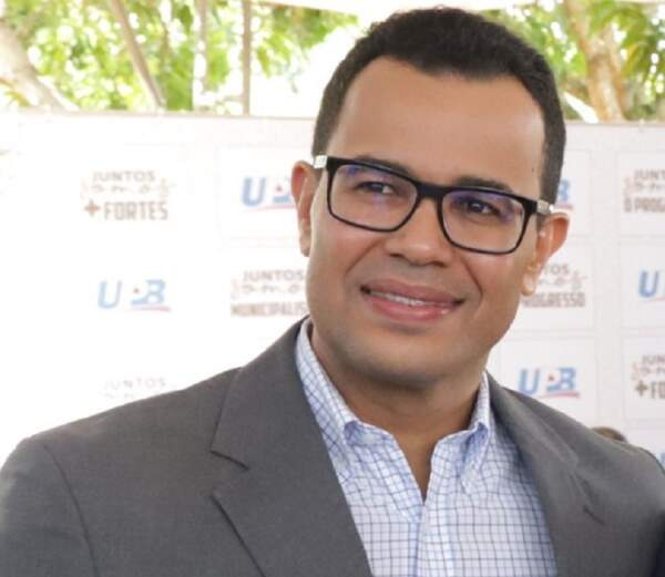 656b67cc7d2d894b9aab3f51566957b7