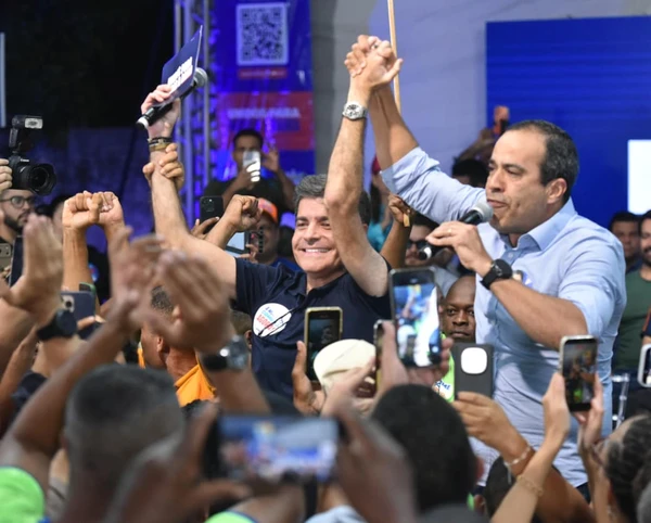 acm-neto-e-bruno-reis-durante-evento-sua-voz-e-nossa-voz-3334202-article